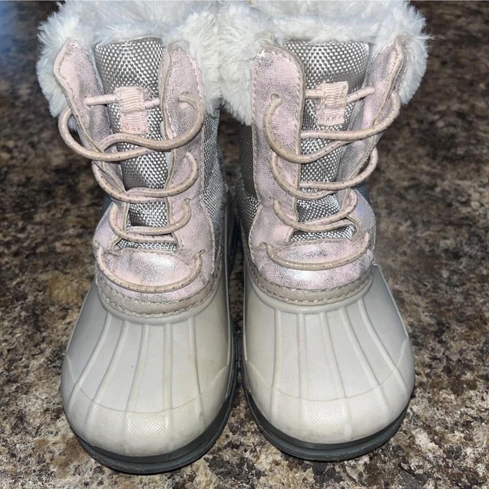 Oshkosh-b-gosh Women's Pink and Grey Boots